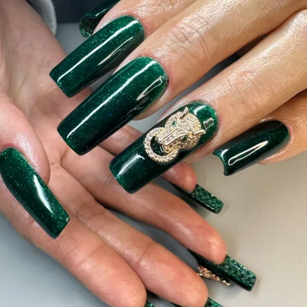 Emerald stiletto art