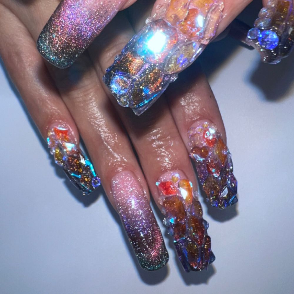 Airbrushed nail art